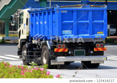 Industrial waste collection truck Industrial waste collection truck 125414217