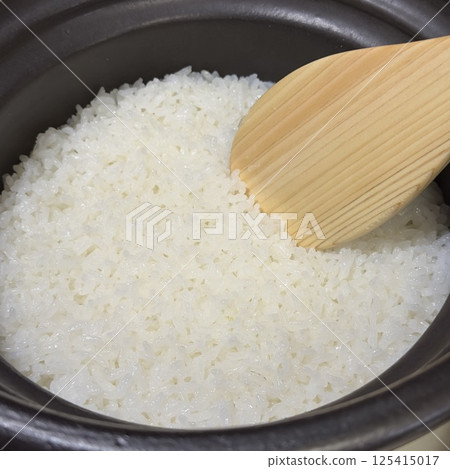 用陶鍋煮的美味白飯 125415017