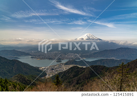 View of Mt. Fuji and Lake Kawaguchi from Shindo Pass Twin Terrace 125415891