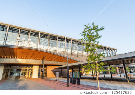 長崎縣長崎市：晴天的JR長崎站（東口） 125417623