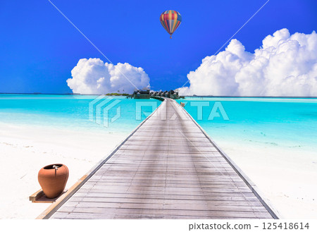 印度洋美麗的珊瑚礁海 125418614