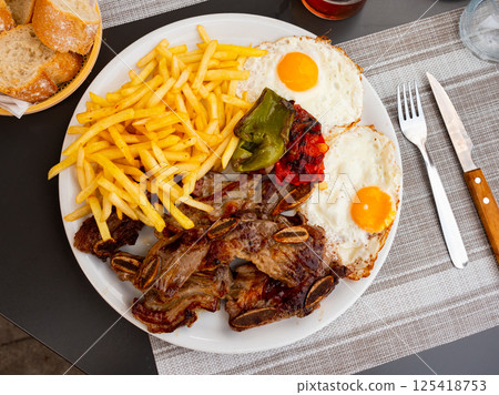 Combined barbecue dish Combined barbecue dish 125418753