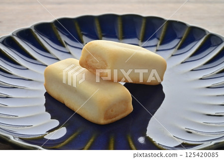 濕潤柔軟的餅乾牛奶 125420085