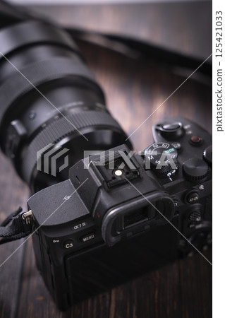 Mirror-less SLR camera Mirror-less SLR camera 125421033