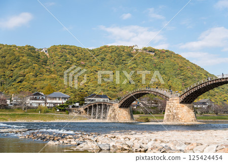 [Kintai Bridge and Nishiki River] 125424454