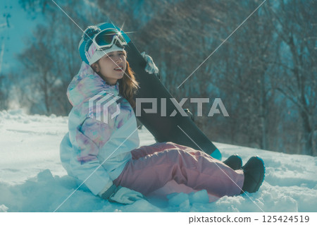snowboarder, snowboard, snowboarding 125424519