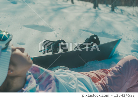 滑雪者 滑雪板 女生 125424552