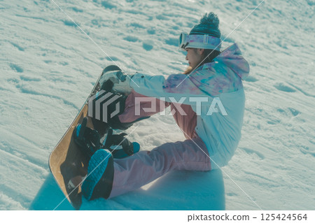 滑雪板 滑雪者 女生 125424564