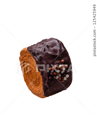 Round sweet New York roll croissant with chocolate cream filling Round sweet New York roll croissant with chocolate cream filling 125425949