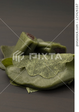 Kashiwamochi, Grass Kashiwamochi, Black Background 125426187