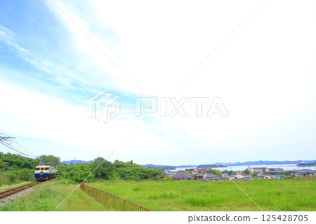 Etosetra, a sightseeing train that runs in Setouchi Etosetra, a sightseeing train that runs in Setouchi 125428705