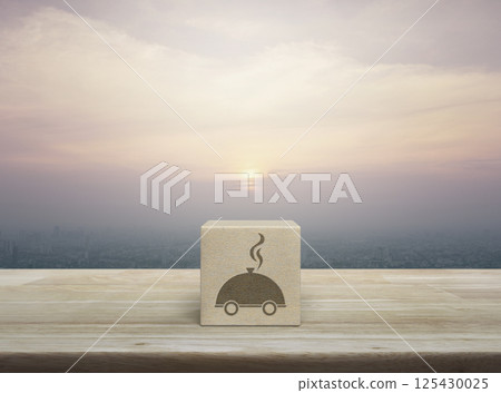 Business food delivery online concept 125430025