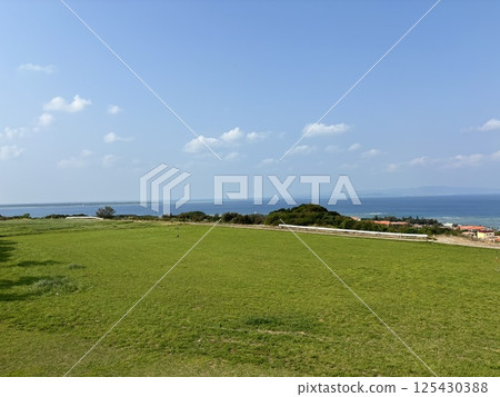 石牆風景與海景 125430388