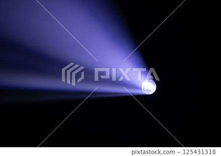 聚光燈 125431318
