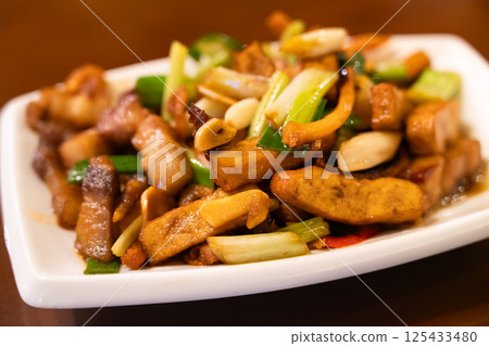 Hakka-style stir-fried tofu, squid, pork belly, pork 125433480
