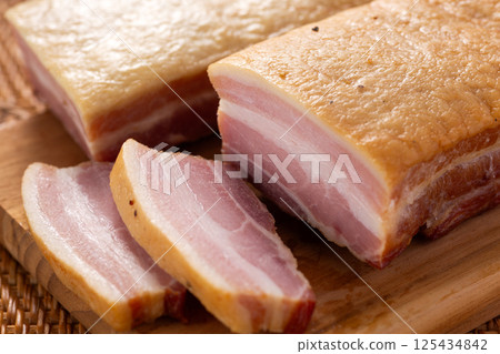 塊培根 塊培根 125434842