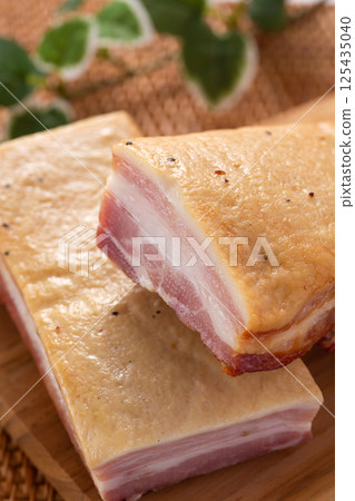 塊培根 125435040