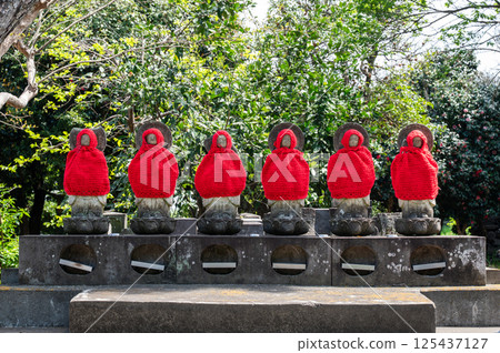 Six Red Hooded Jizo Six Red Hooded Jizo 125437127