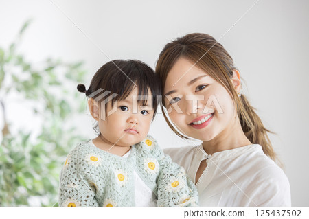 Family gathering, parents and children 125437502