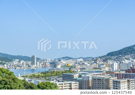 長崎縣長崎市 - 長崎市陽光明媚的城市景觀 長崎縣長崎市 - 長崎市陽光明媚的城市景觀 125437540