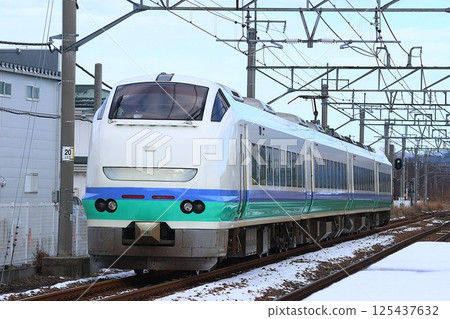 [JR東日本] E653系1100次特急「稻穗」～上沼色～（羽越本線：新發田站） 125437632