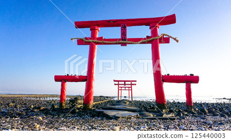 Underwater torii gate, Ouojinja Shrine, Tara Town, Saga Prefecture Underwater torii gate, Ouojinja Shrine, Tara Town, Saga Prefecture 125440003