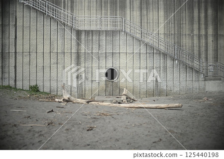 被遺忘的樓梯 125440198