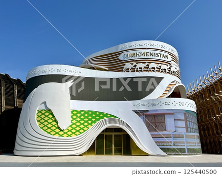 EXPO2025: Turkmenistan Pavilion shining against the blue sky 125440500