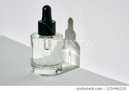 Serum extract for the face with bisabolol and squalane in the sun. Serum extract for the face with bisabolol and squalane in the sun. 125446220