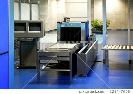 Airport control Airport control 125447606
