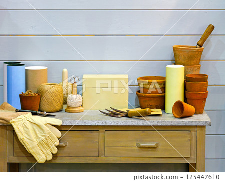 Gardening Gardening 125447610