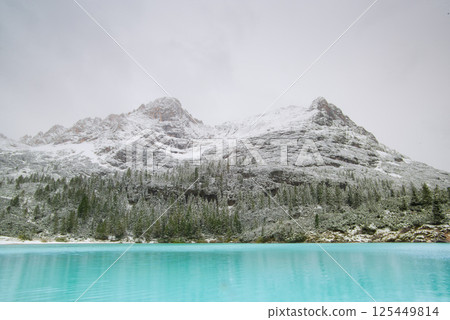 Lake Sorapis, Dolomites, Italy. Lake and reflections on the water surface. Mountain landscapes 125449814