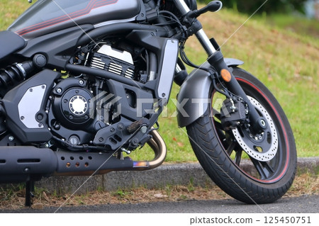 Cruiser type motorcycle Cruiser type motorcycle 125450751