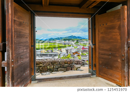 從京都府福知山市福知山城門眺望的街景 125451970