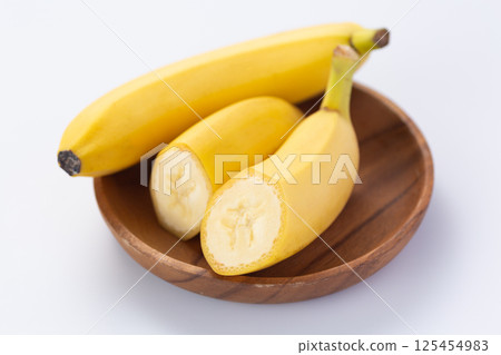 banana 125454983