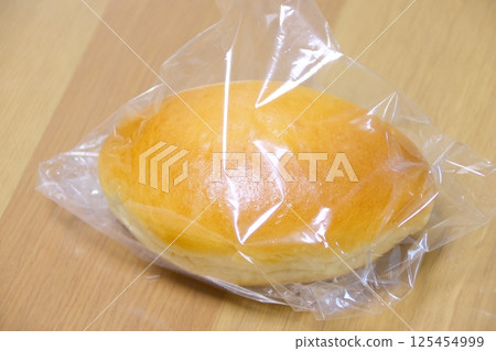 Cream buns in a bag 125454999