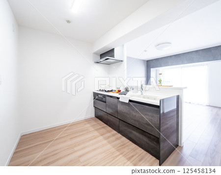 Renovated, state-of-the-art system kitchen Renovated, state-of-the-art system kitchen 125458134