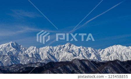 冬季的北阿爾卑斯山脈，長野縣白馬村 125458855