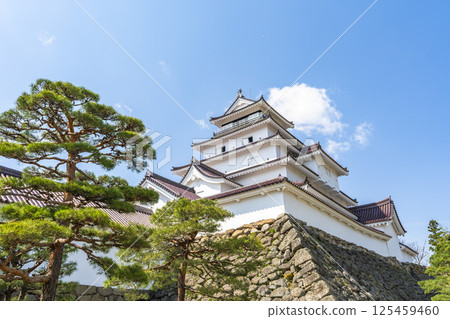 Blue sky and Tsuruga Castle (Aizuwakamatsu Castle) Aizuwakamatsu City, Fukushima Prefecture Blue sky and Tsuruga Castle (Aizuwakamatsu Castle) Aizuwakamatsu City, Fukushima Prefecture 125459460
