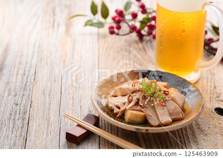 用竹筍製作的自製面麻 用竹筍製作的自製面麻 125463909