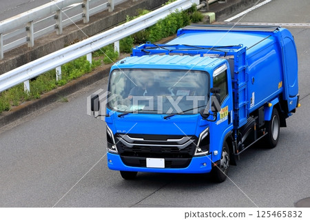 Garbage truck (garbage truck) 125465832