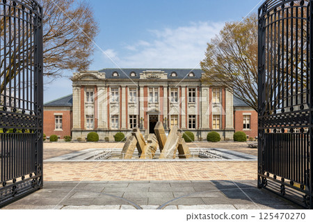 正門和舊山形縣議會大廈 125470270