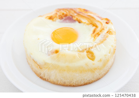 美味的培根蛋麵包 美味的培根蛋麵包 125470438