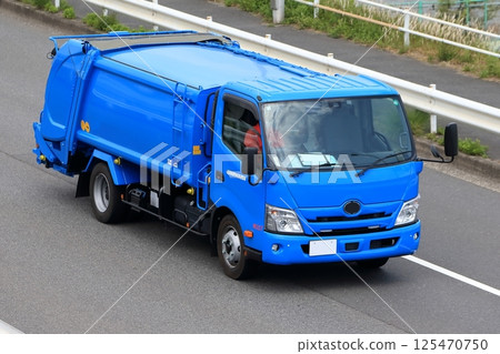 Garbage truck (garbage truck) 125470750