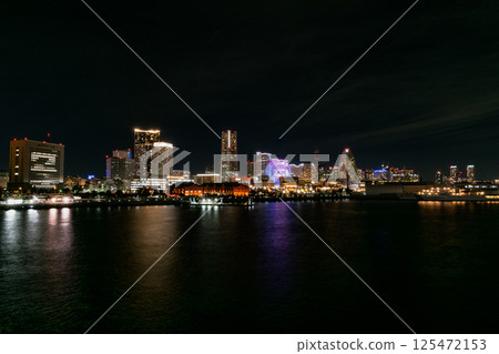 Night view of Chuo Bridge over the Sumida River 125472153