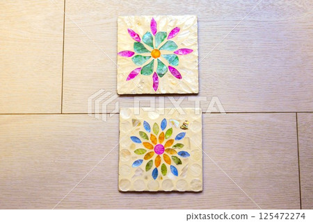 Vietnam souvenir: mother-of-pearl coaster 125472274