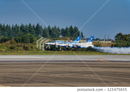 藍色衝擊波翱翔藍天 藍色衝擊波藍天 日本航空自衛隊戰鬥機 入間空軍基地 125475655