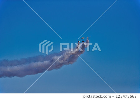 藍色衝擊波翱翔藍天 藍色衝擊波藍天 日本航空自衛隊戰鬥機 入間空軍基地 125475662