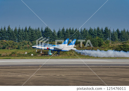 Airplanes flying in the blue sky Blue Impulse, blue sky, Japan Air Self-Defense Force, fighter, airplane, Iruma Air Base Airplanes flying in the blue sky Blue Impulse, blue sky, Japan Air Self-Defense Force, fighter, airplane, Iruma Air Base 125476011