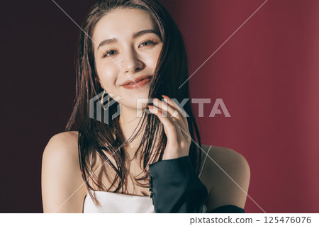 酷炫燈光美人圖 125476076